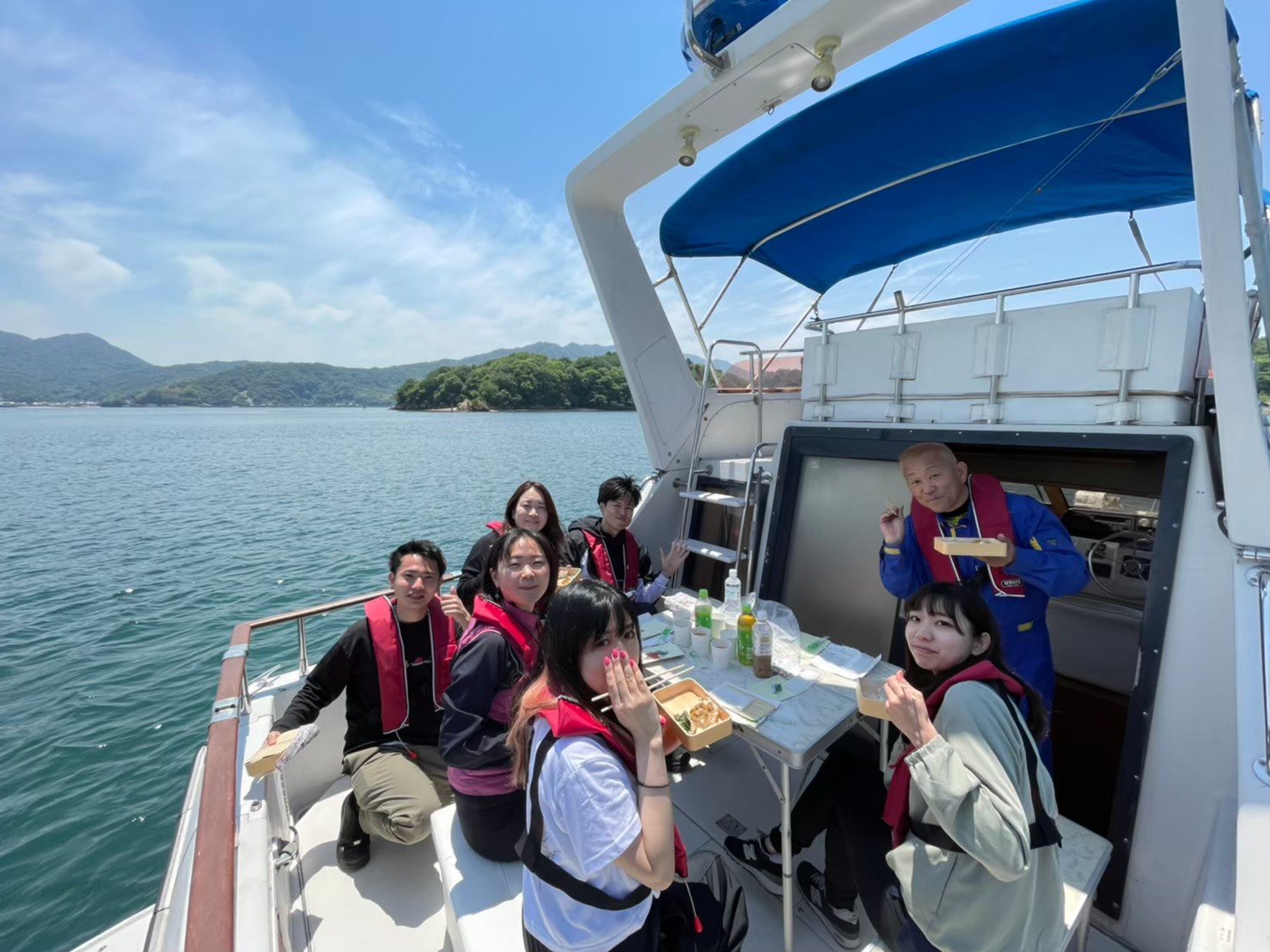 宮浜温泉発着クルーズで行く 夏の海を遊び尽くすマリンアクティビティの旅 宮浜温泉発 瀬戸内の四季と旅をする Miyahama Adventures