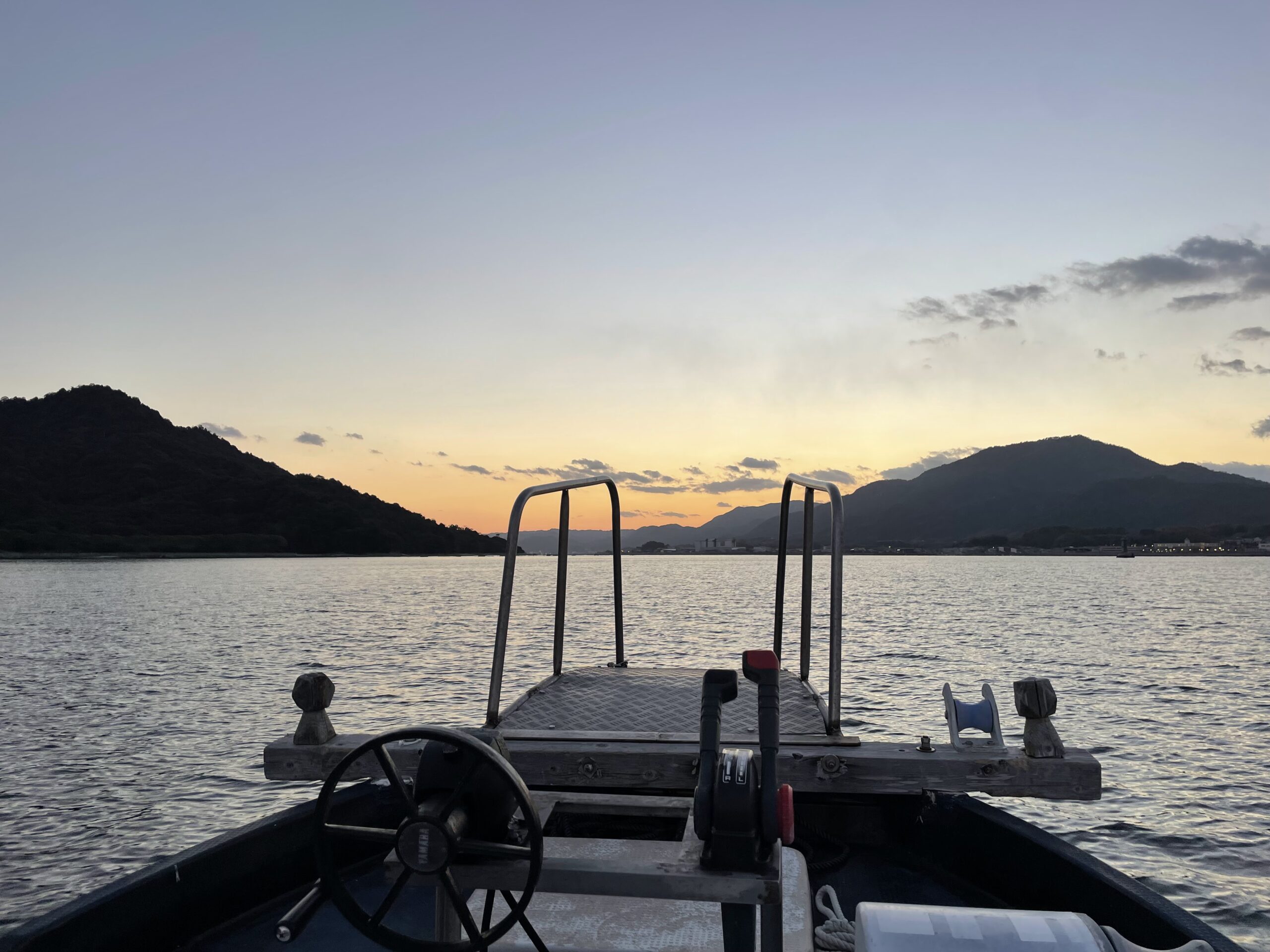 チャーター利用！宮島厳島神社海上参拝と七浦神社二社を巡る、ガイド
